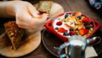 3 Snacks To Avoid At All Costs Because They’re So Bad For Your Brain, According To A Neuroscientist