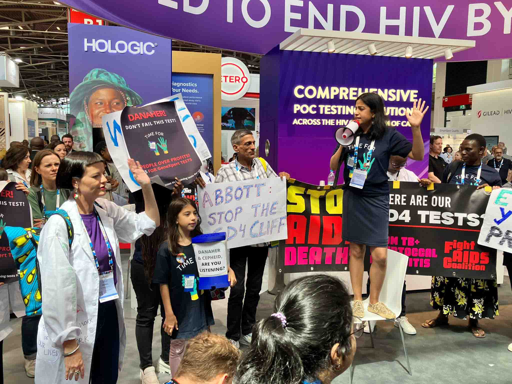 MSF and partners protest medical test maker Cepheid and Danaher at International AIDS Conference