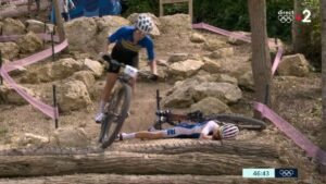 VIDEO: Horrific crash for Loana Lecomte in women’s Olympic mountain bike