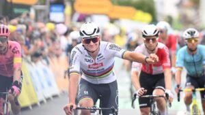 “We’re keeping our fingers crossed, he feels good” – Mathieu van der Poel’s dad is confident heading into the Paris Olympics