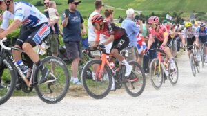 Egan Bernal experiences the most difficult stage of the Tour de France: The team was shouting all day in the radio