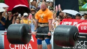 What’s the heaviest weight a person can lift?